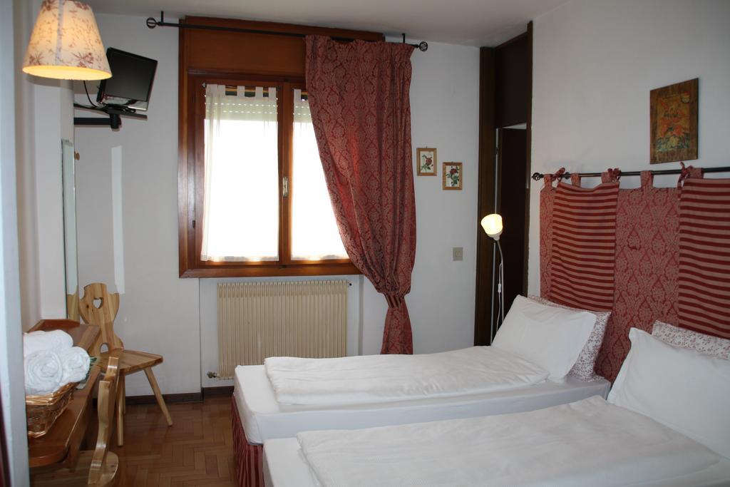 Hotel La Caminatha Val di Zoldo Quarto foto